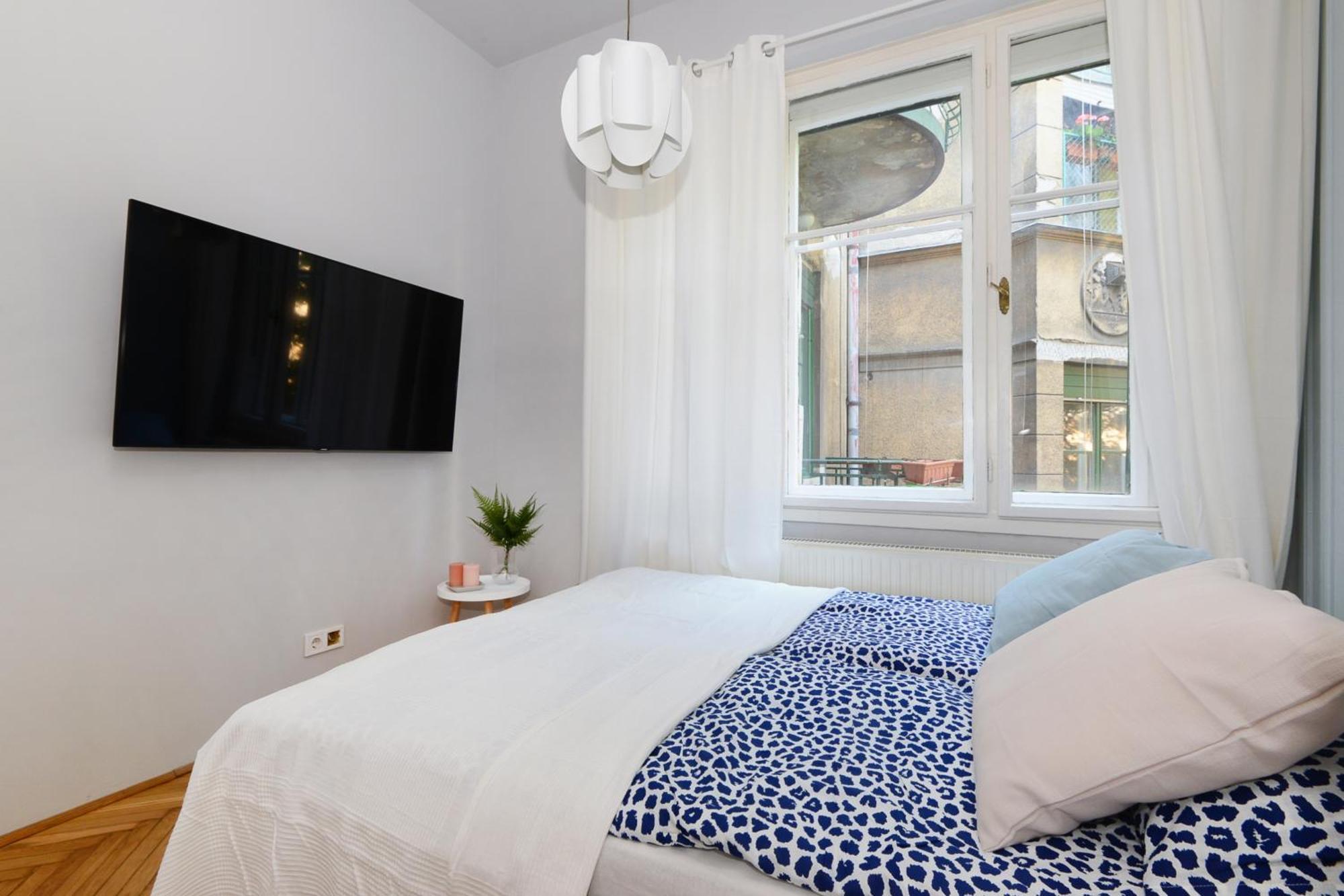 Monochrome Chic Apartments R613 Budapest Esterno foto